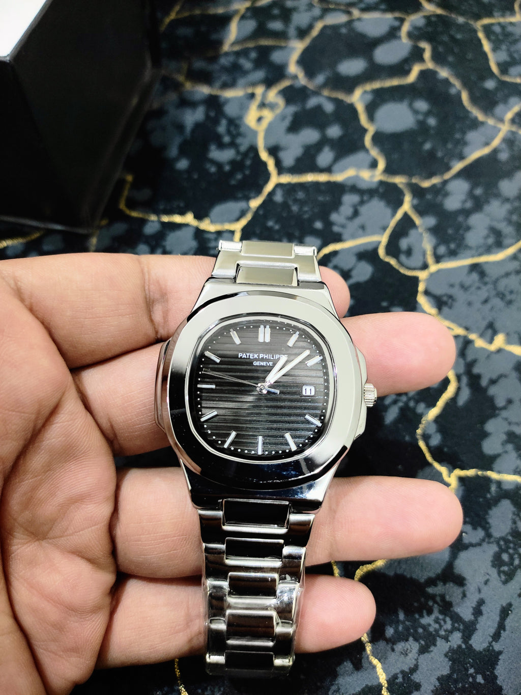 DialKing Atelier — Collector Grade Dress Watch | Exhibition Caseback | 21 Jewel Auto | Pakistan